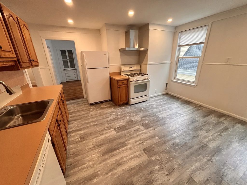 10 Stickney Ave #3, Somerville