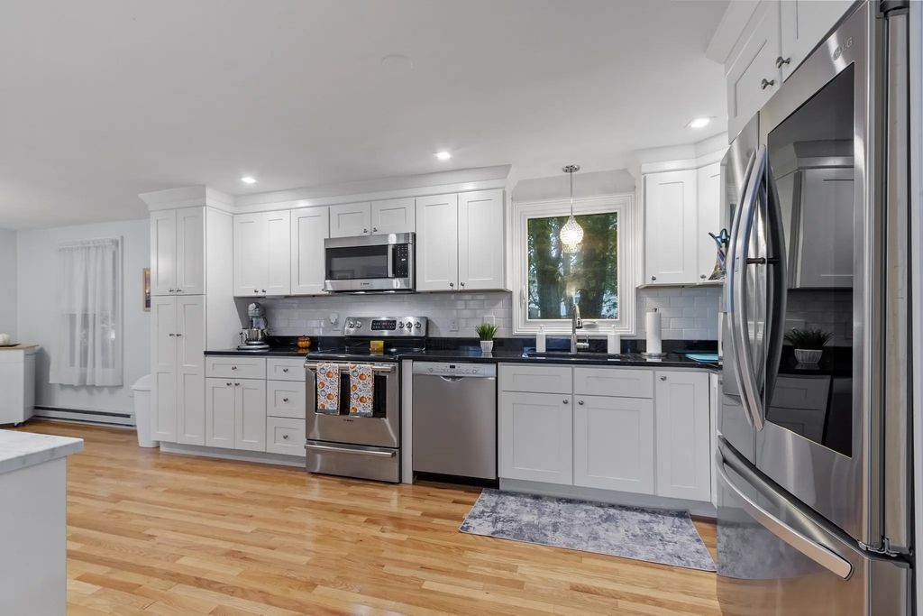 273 Washington St #2, Gloucester