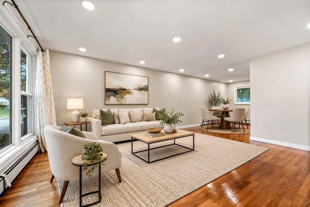 4 Niles Rd, Randolph