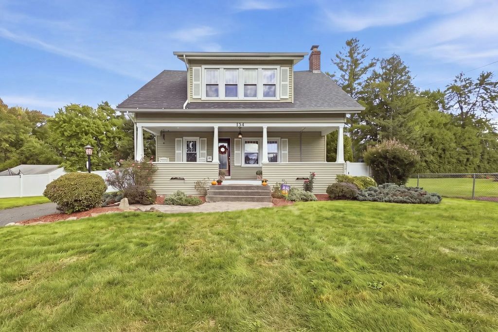 154 Ely Ave, West Springfield