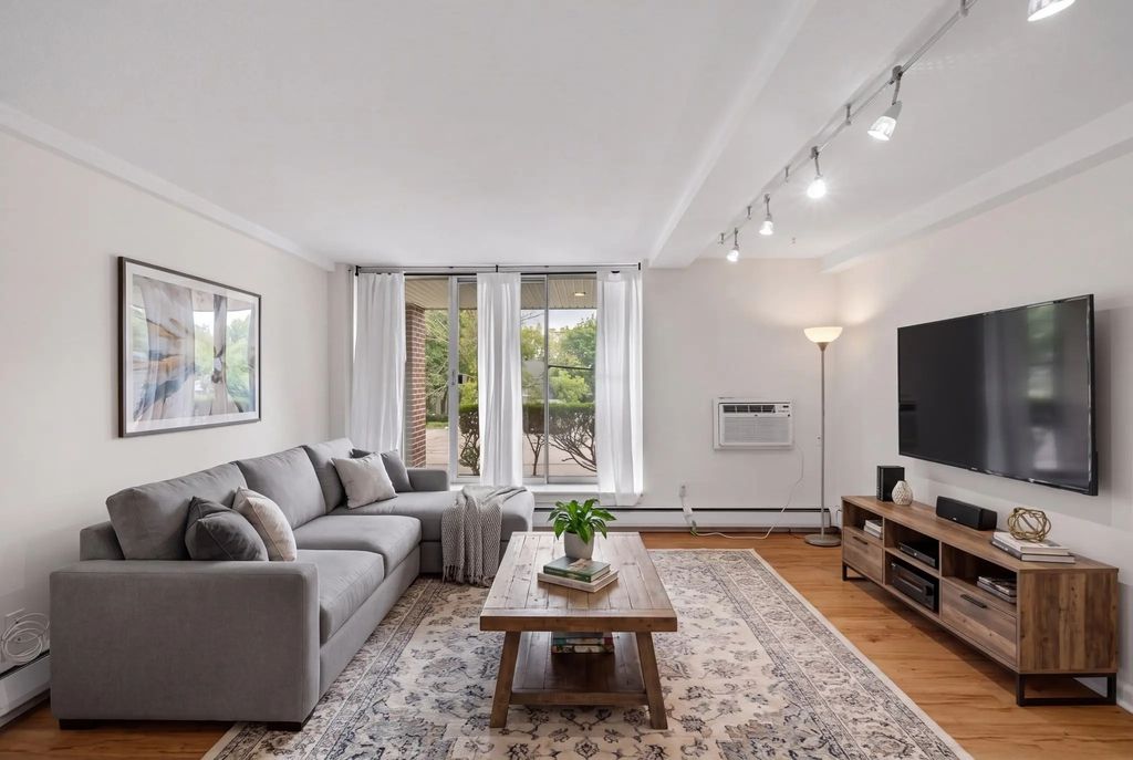 16 Addington Rd #12, Brookline