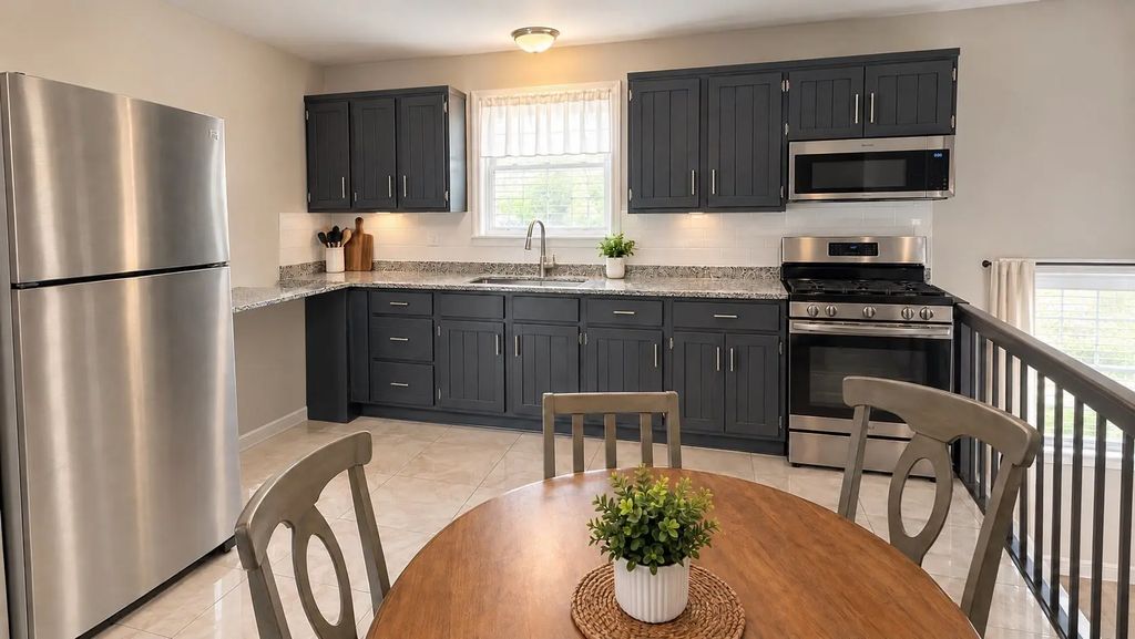 23 Ellsworth Street #3, Everett