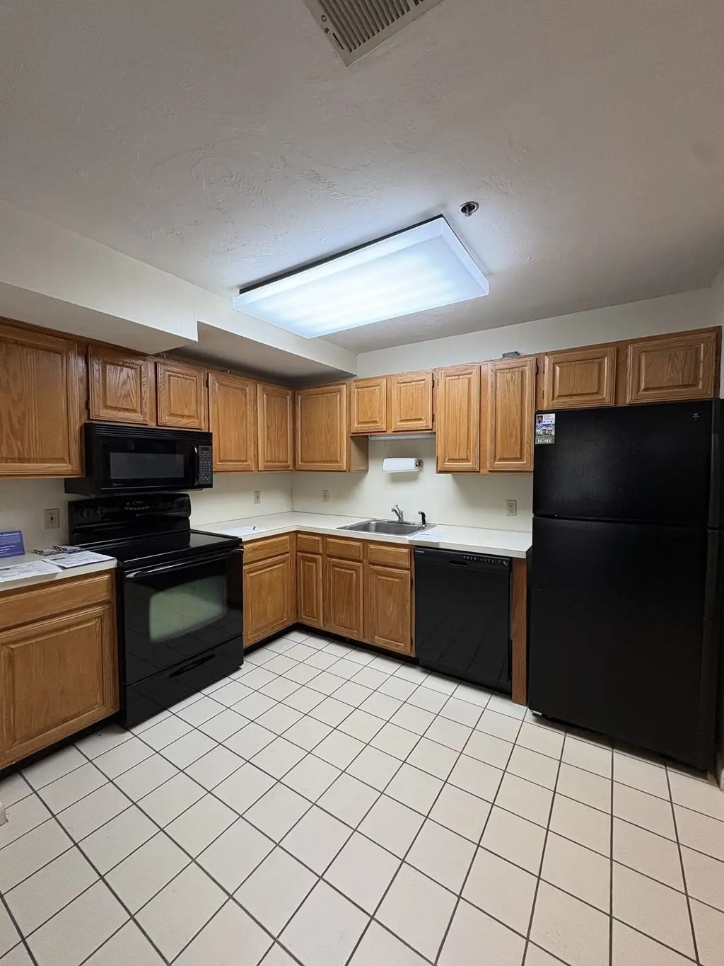 200 Falls Boulevard #b208, Quincy