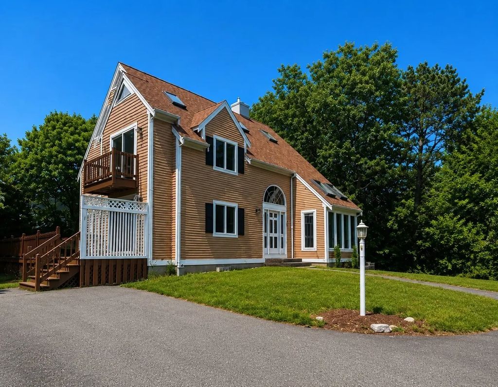 131 Whippoorwill Cir, Mashpee