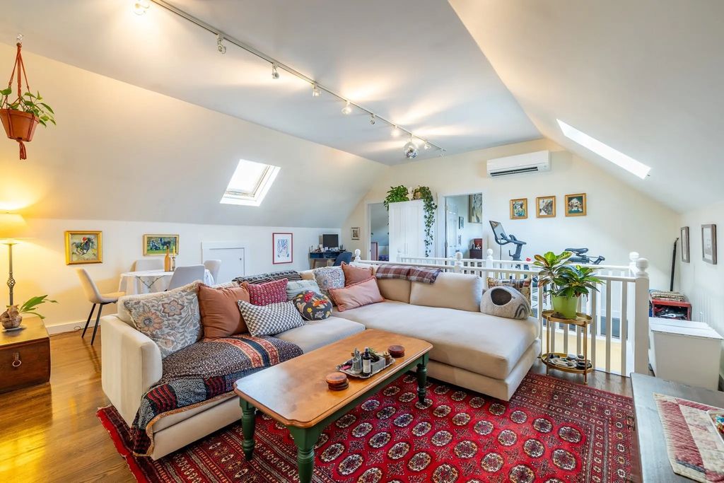 137 North St #3, Salem