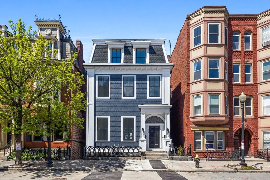 520 E Broadway, Boston