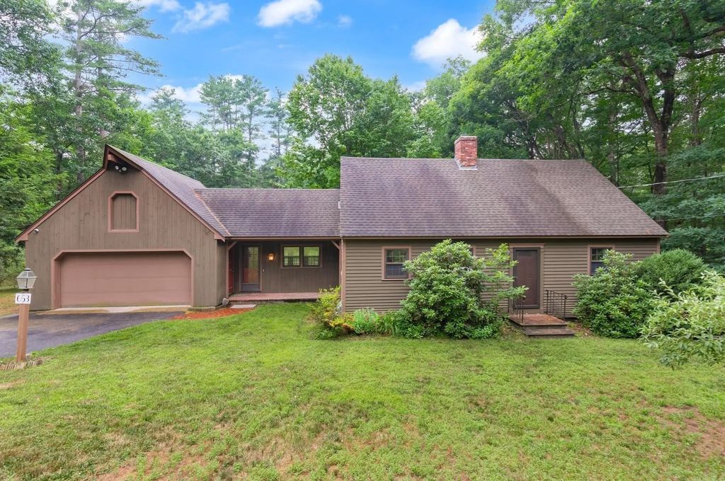 653 Townsend Road, Groton