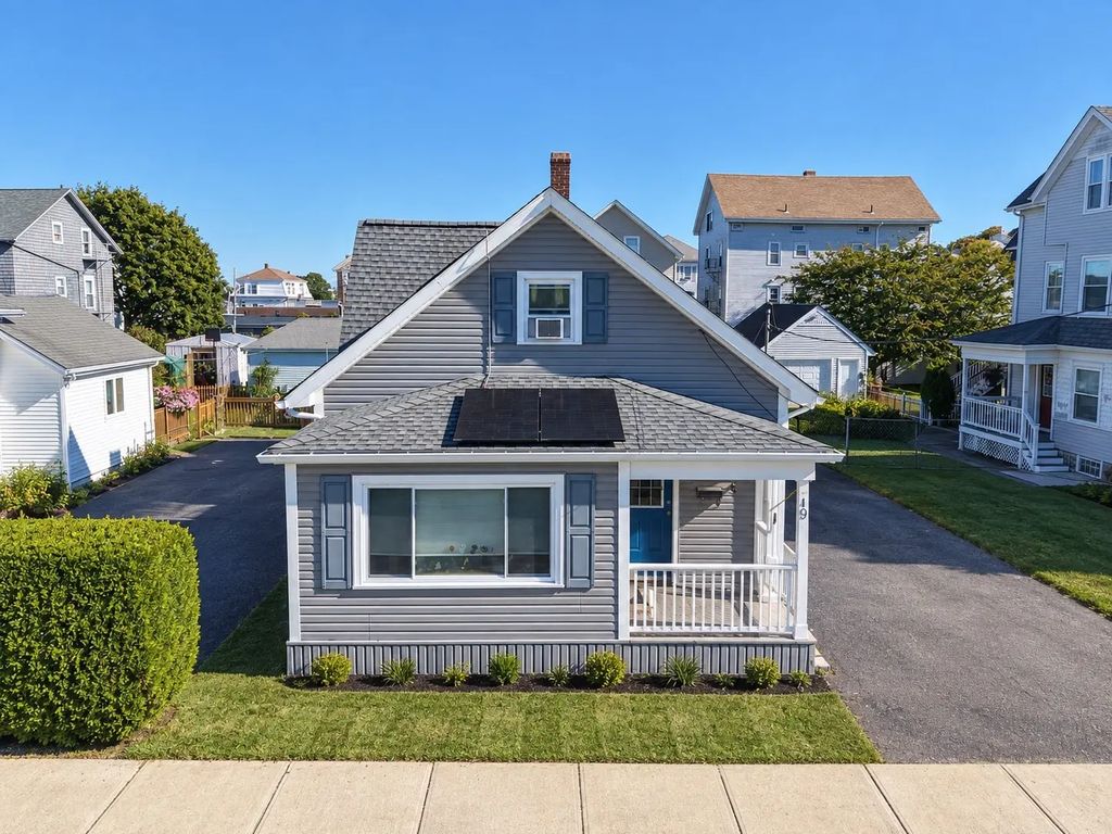 40 Vestal St, Fall River