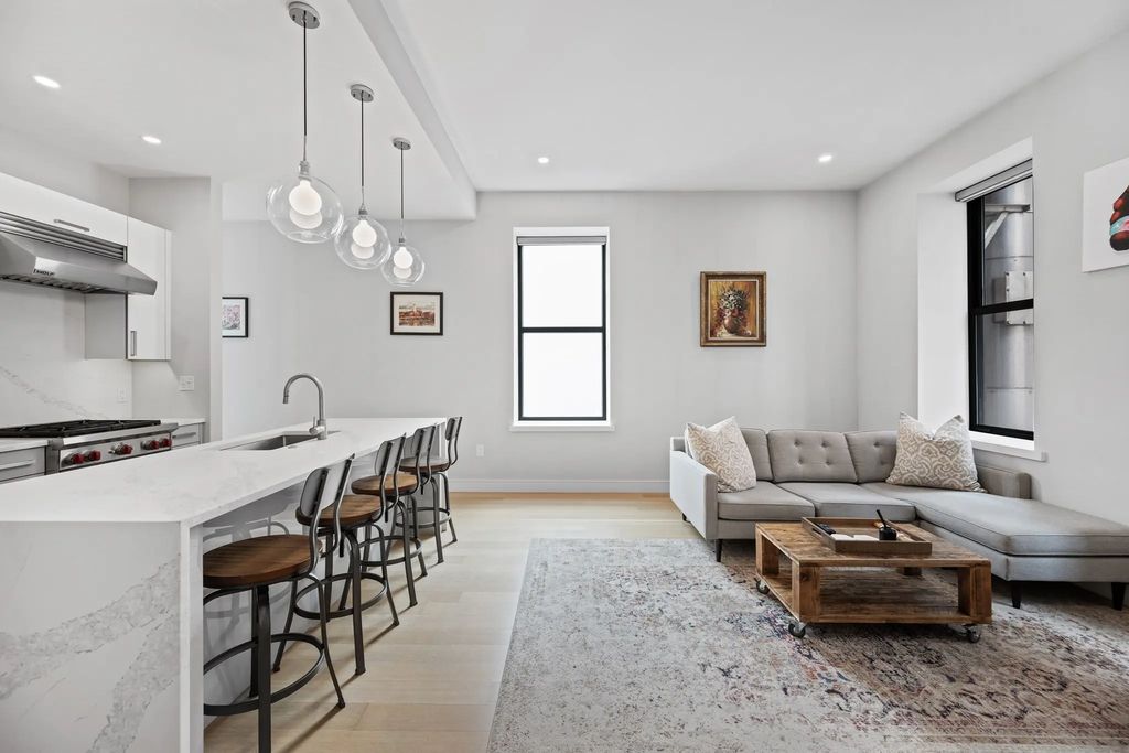 355 Congress Street #404, Boston
