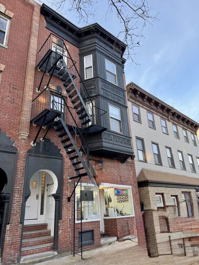144 Chelsea Street, Boston