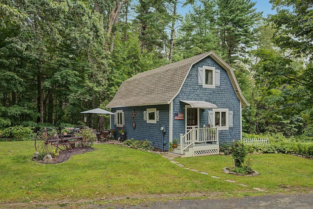 216-a Southampton Rd, Westhampton