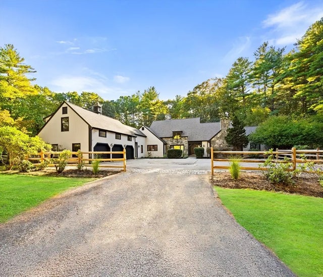 1437-3 Monument Street, Concord