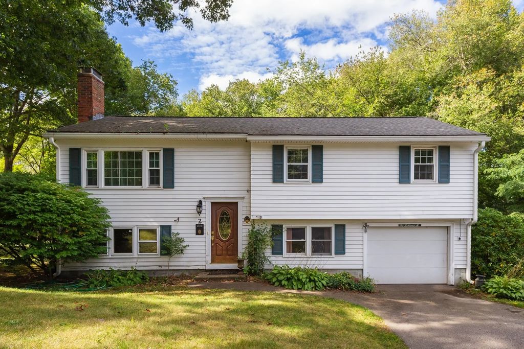 2 Ashland Street, Holliston