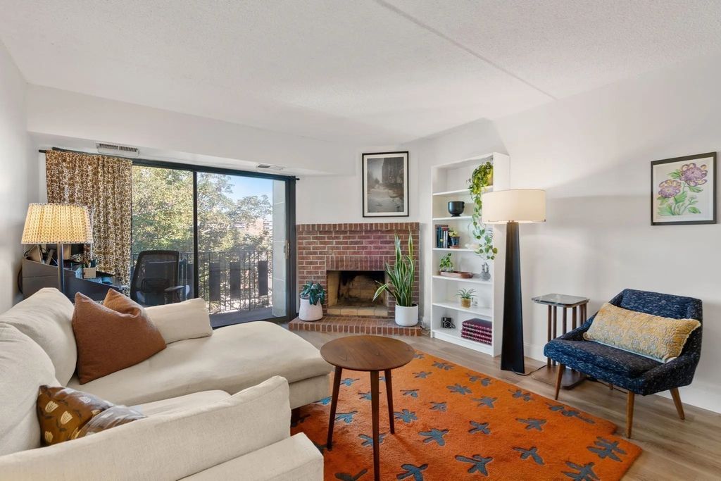 390 Broadway #54, Somerville