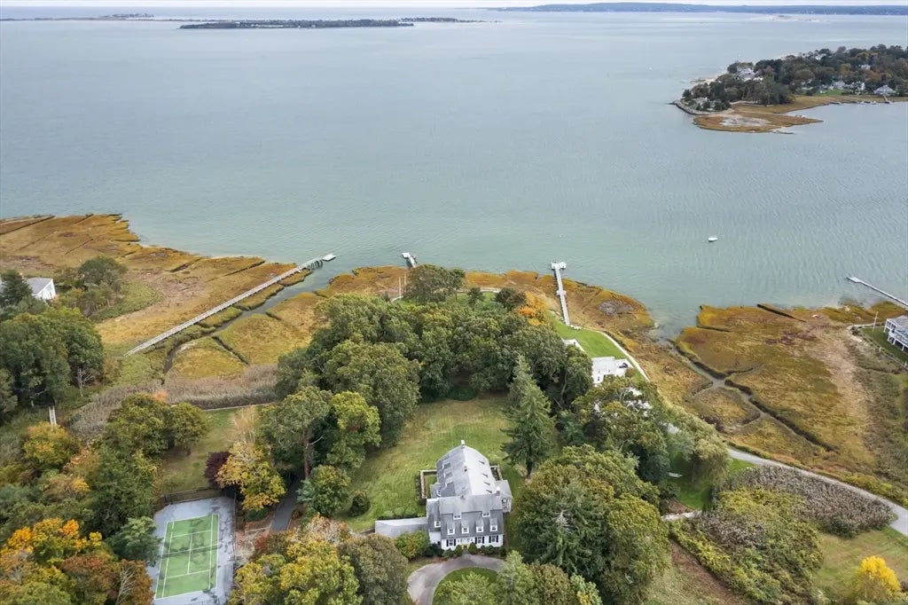 157 Washington St, Duxbury