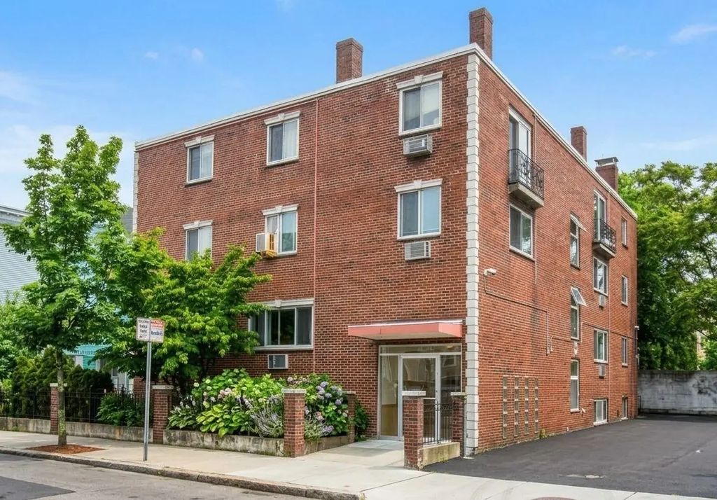135 Inman St. #12a, Cambridge