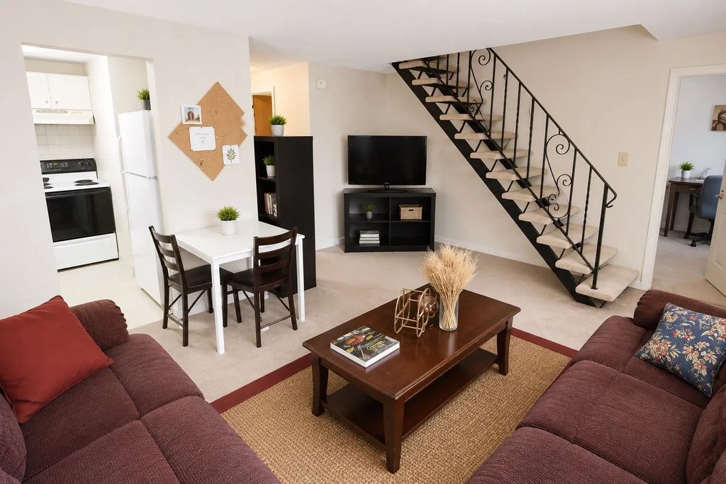 24 Highland Ave #11, Cambridge