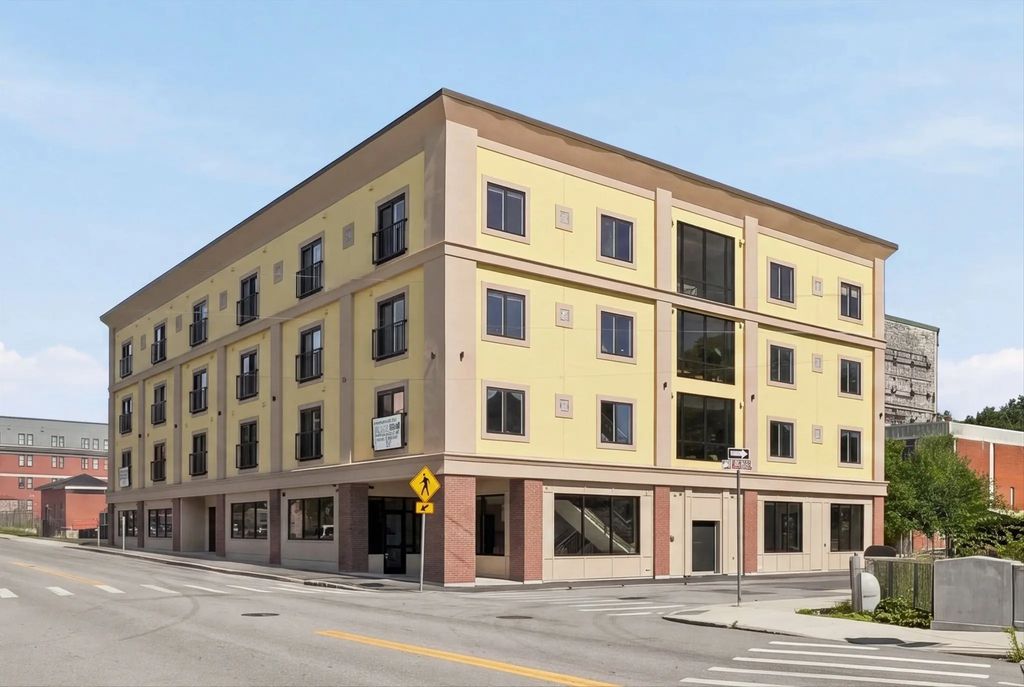 408 Suffolk St, Lowell
