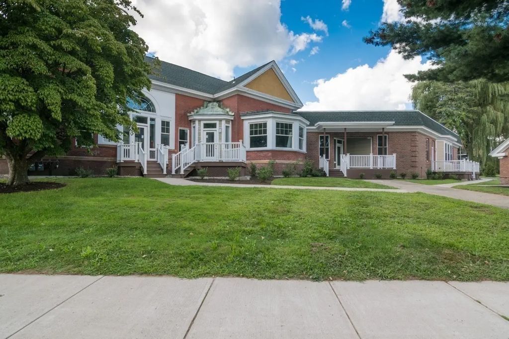 27 Bardwell St. #5, South Hadley
