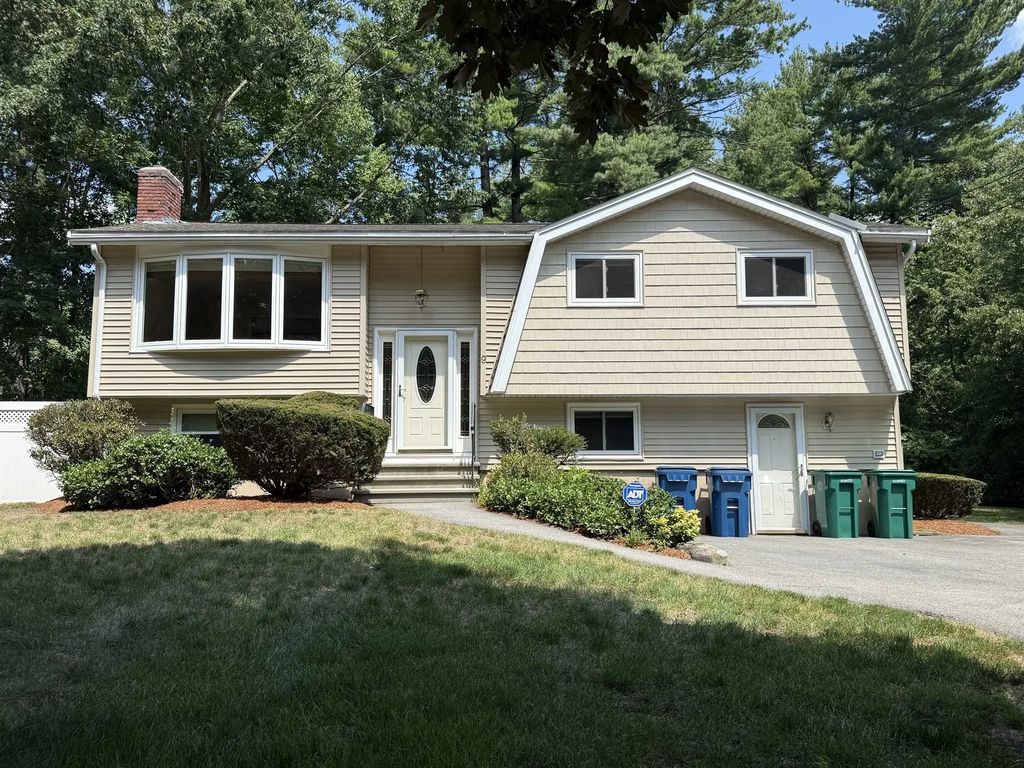 9 Brookdale Circle, Billerica