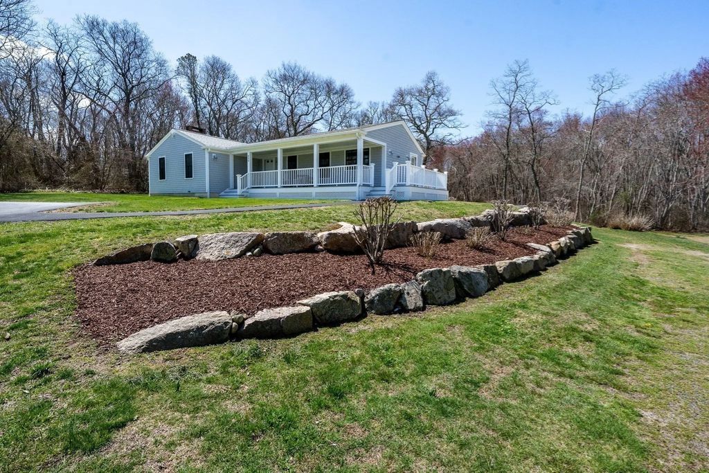 339 Cedar St, Barnstable