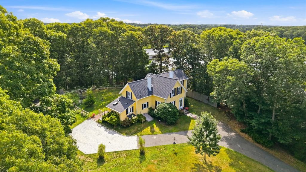 775 Shore Rd, Bourne