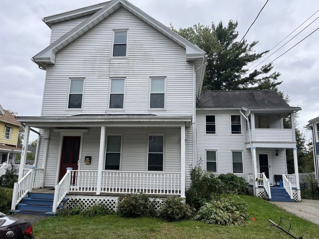 41 Carew St, South Hadley