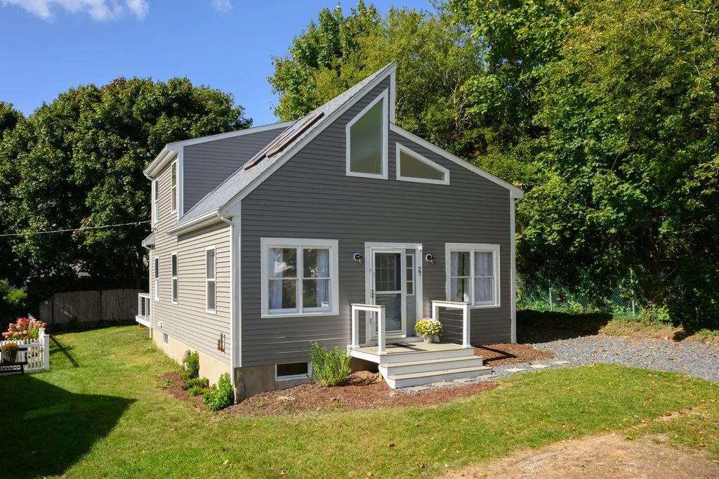 27 Abington Ave, Plymouth