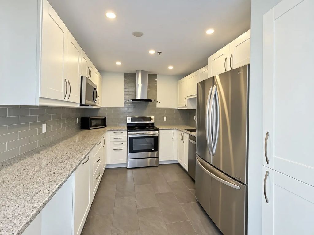 3920 Mystic Valley Parkway #322, Medford