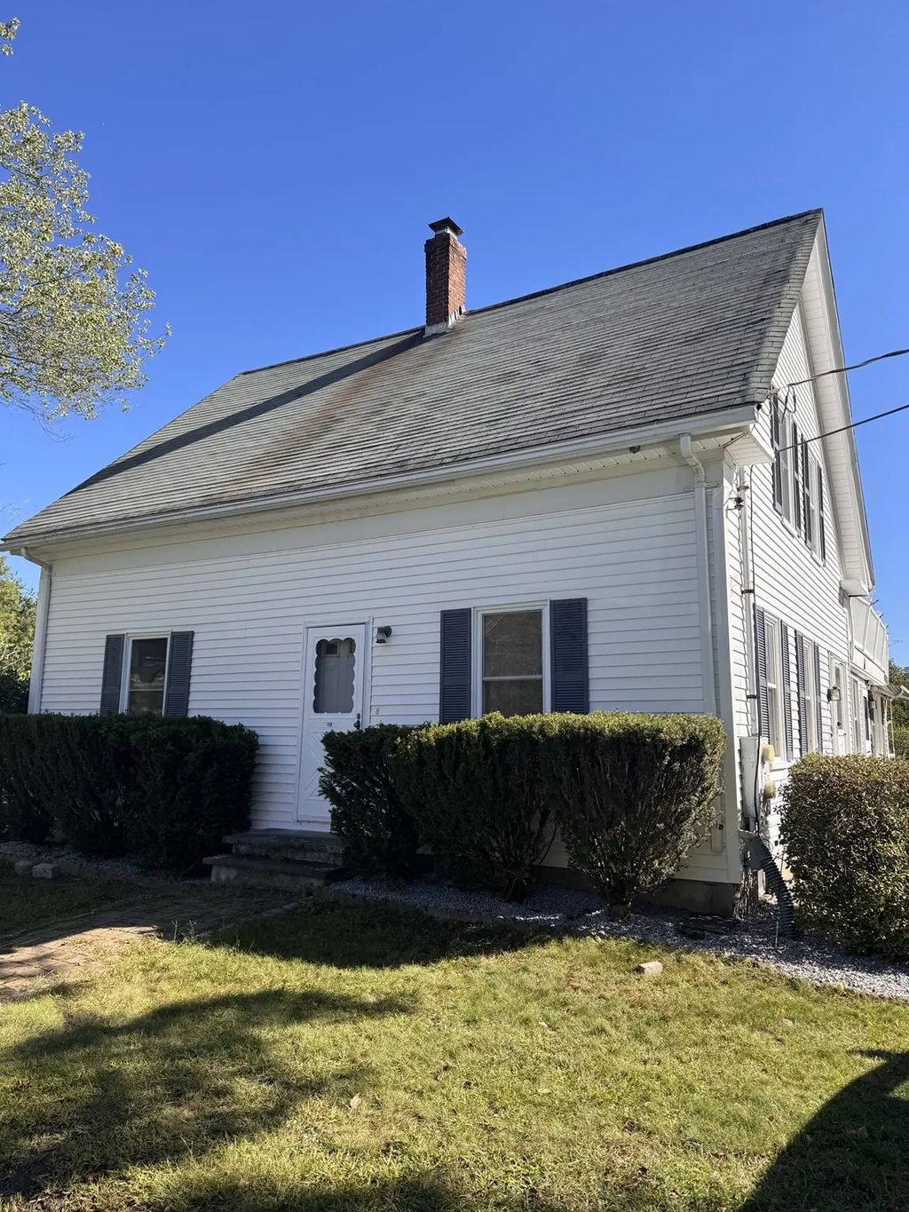13 Populatic Street #b, Medway