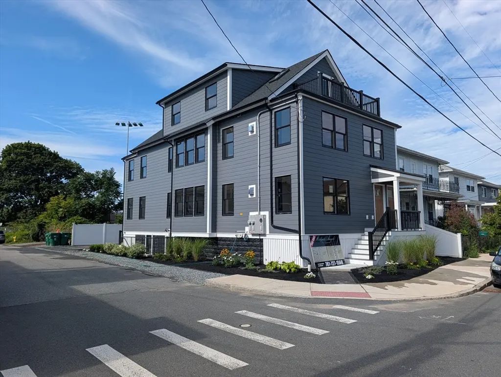 90 Windsor Road #1, Medford