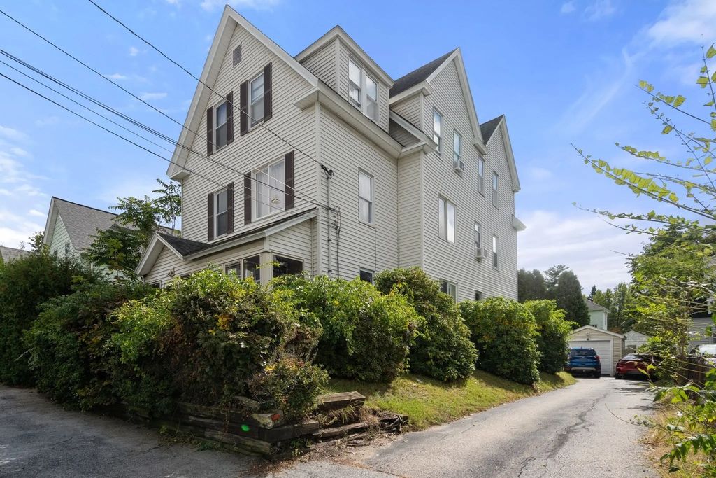 12 Greendale Ave, Worcester