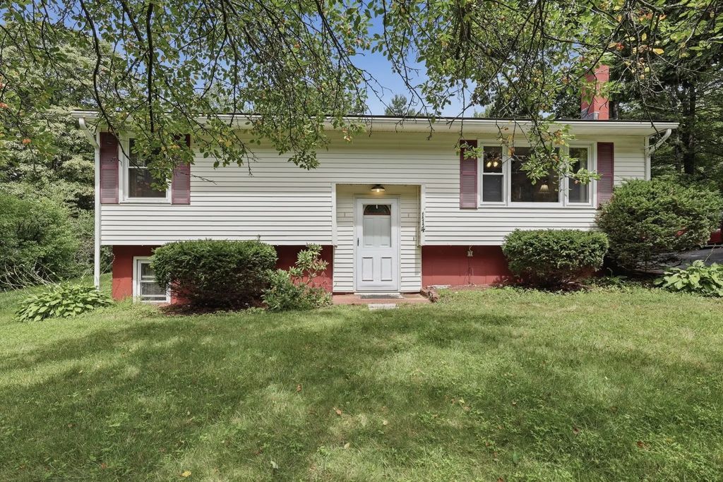 114 Glenallen Street, Winchendon