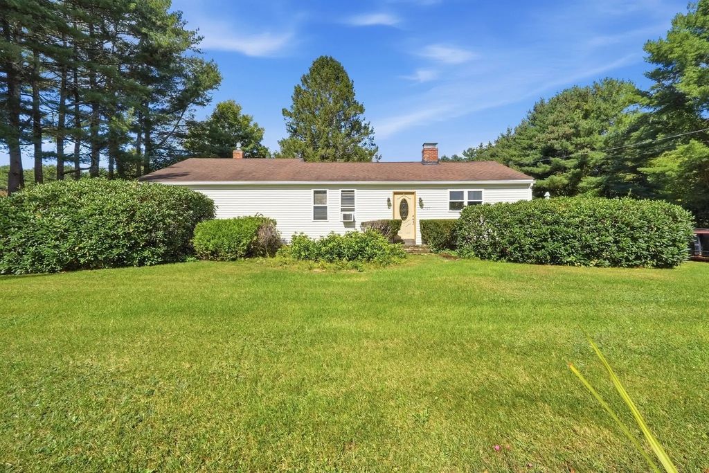 2227 Barre Rd, Hardwick