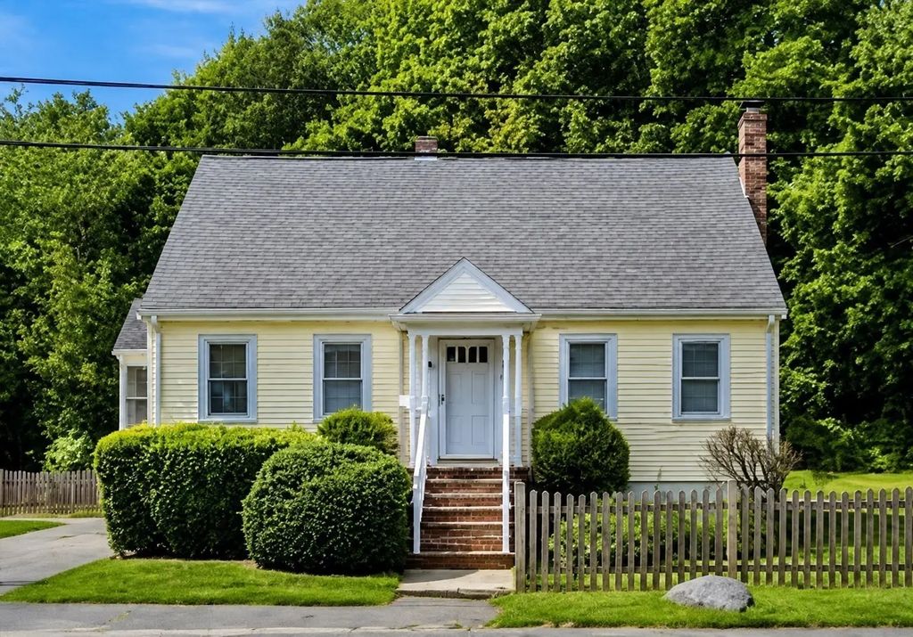 641 Nantasket Ave, Hull
