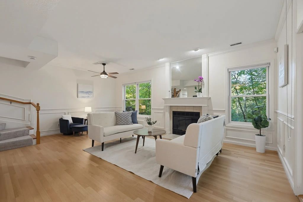85 Hammond Pl #85, Woburn