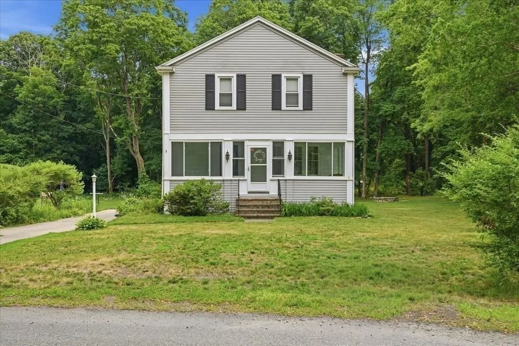 15 Walnut St, West Bridgewater