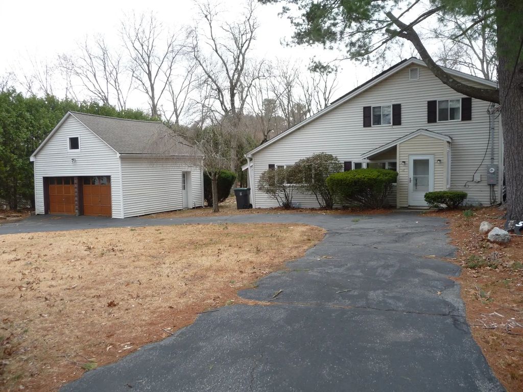 58 Upland Road, Natick