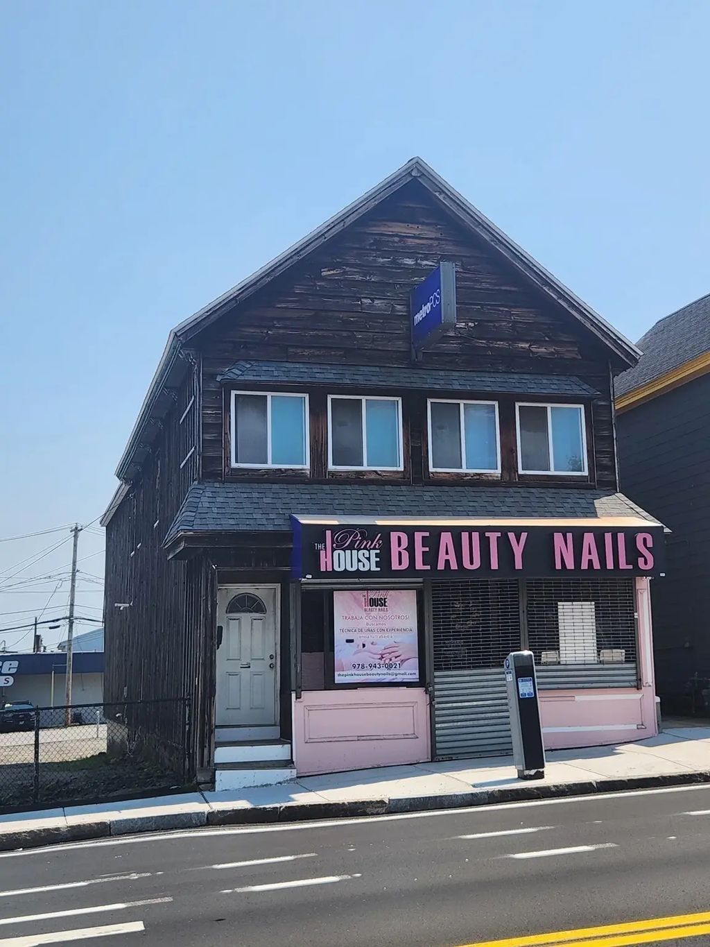 30 South Broadway, Lawrence