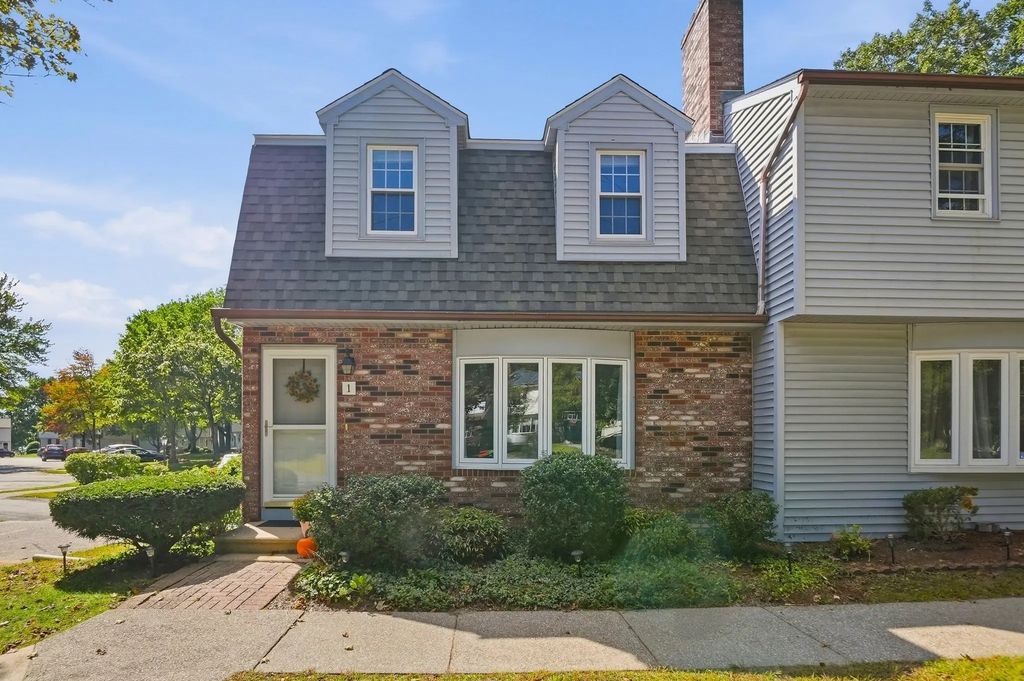 1 Tiffany Circle #1, Millbury