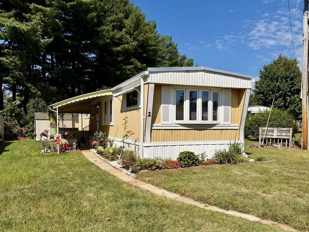 735 Memorial Dr #2, Chicopee