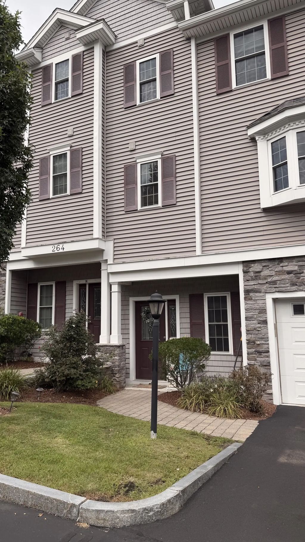 264 Winn St #b, Burlington