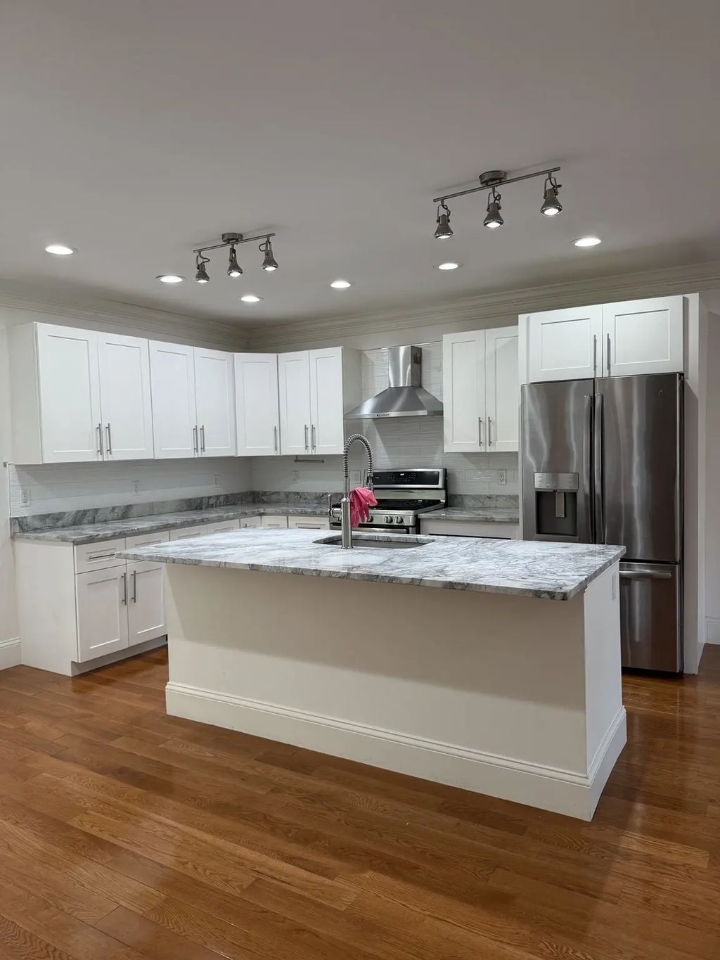 73 Broadway #1, Chelsea