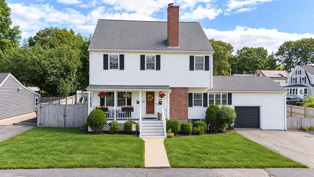 22 Aberdeen Ave, Waltham