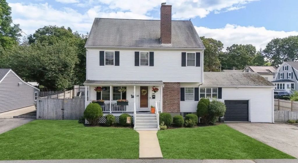 22 Aberdeen Ave, Waltham