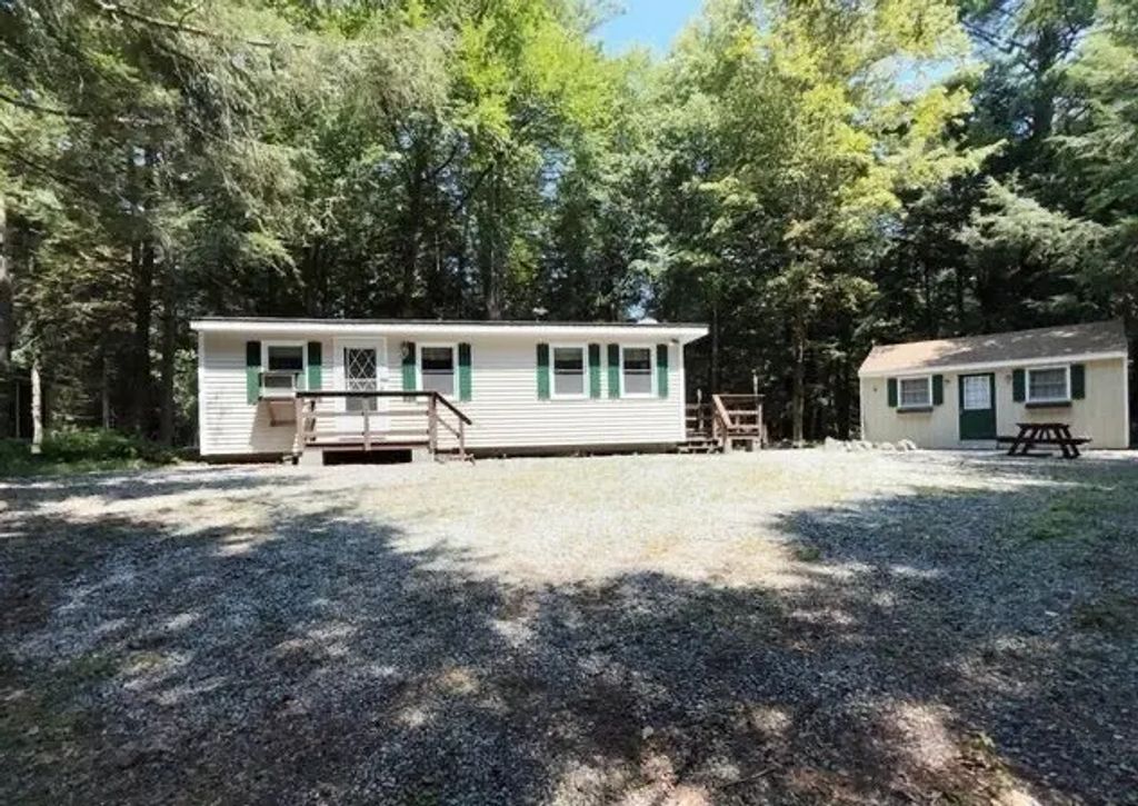 759 North Main Rd #v8-j, Otis