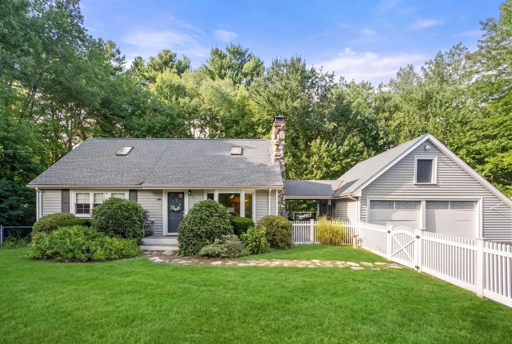 133 Highland Street, Easton