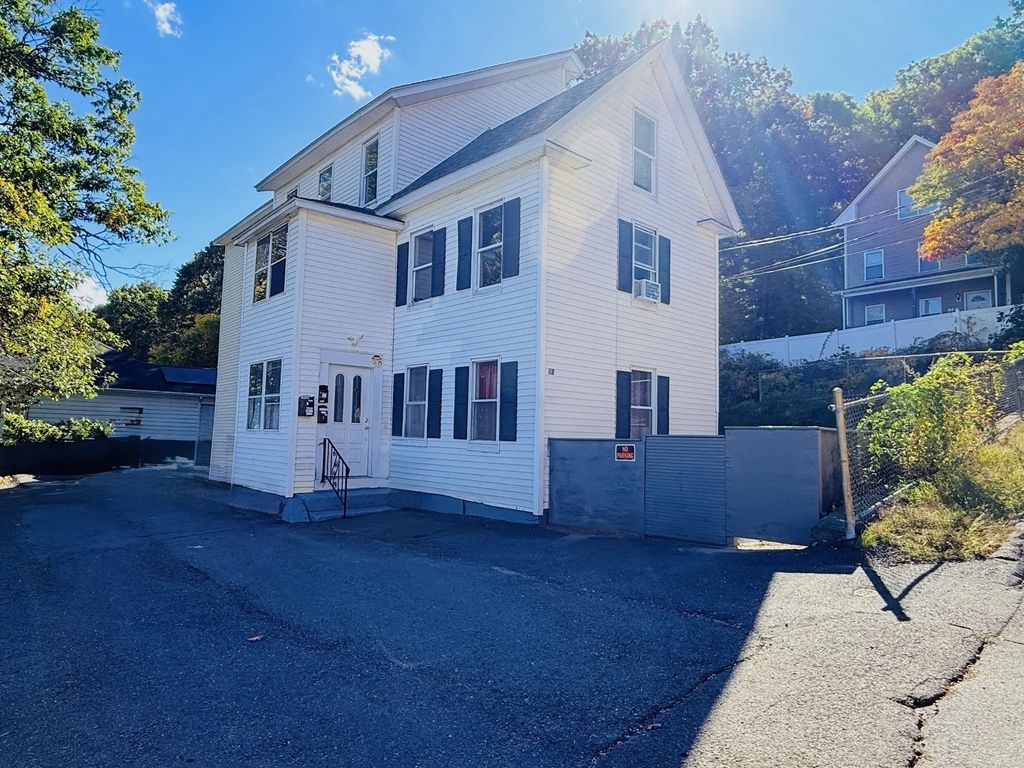 12 Foster St, Fitchburg