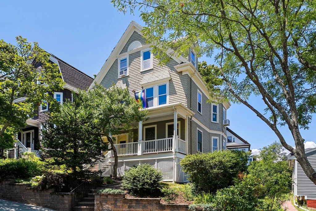 17 Windermere Road, Boston
