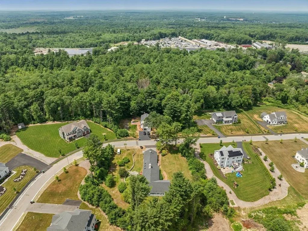 8 Conway Lane, Foxboro